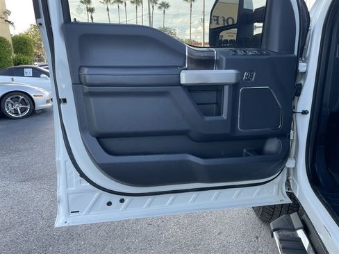 Used 2022 Ford F350 Lariat w/ Lariat Ultimate Package AWD/4WD image 39