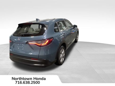 Certified 2024 Honda HR-V LX image 9