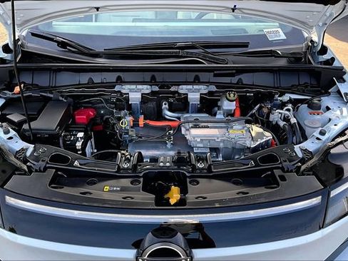 New 2026 Nissan Leaf Platinum+ w/ Cargo Package (Platinum+) image 11