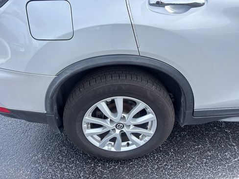 Used 2020 Nissan Rogue SV FWD image 10