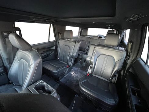 Used 2021 Ford Expedition Max Limited image 17