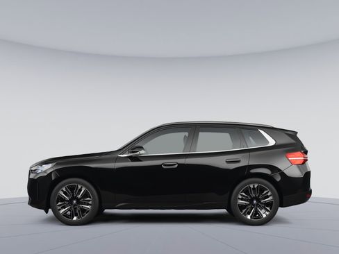 Used 2025 BMW X3 xDrive30i image 2