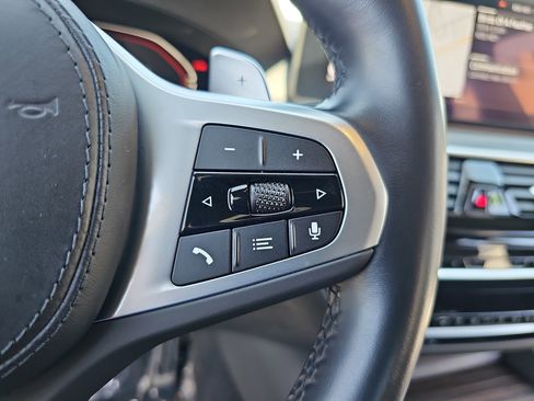 Used 2023 BMW 540i w/ M Sport Package image 18