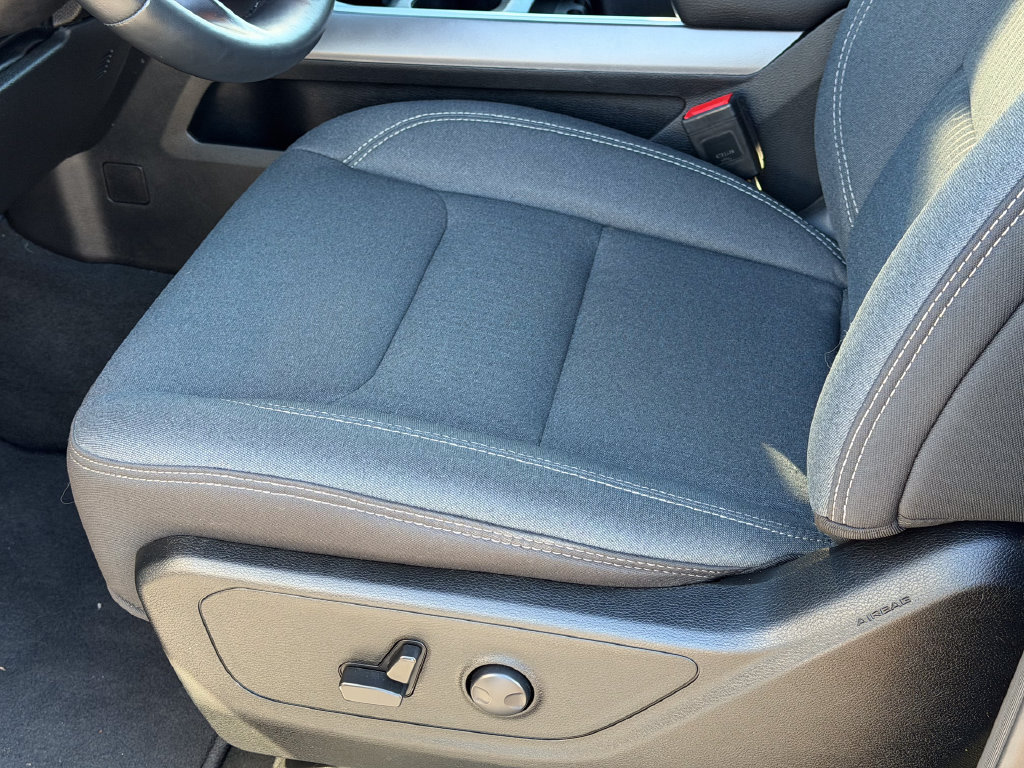 Used 2023 RAM 1500 Big Horn AWD/4WD image 24