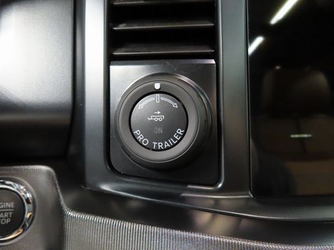 Used 2024 Ford F250 Platinum image 71