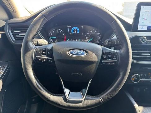 Used 2020 Ford Escape SEL image 16