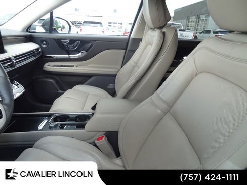 Used 2024 Lincoln Corsair Grand Touring w/ Equipment Group 302A AWD/4WD image 8