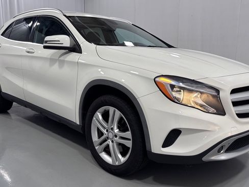 Used 2015 Mercedes-Benz GLA 250 4MATIC image 3