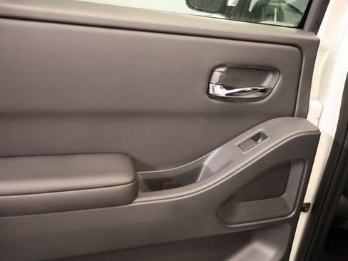 New 2025 Nissan Frontier SV image 22