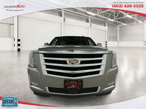 Used 2017 Cadillac Escalade ESV Premium Luxury image 7