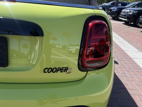 Used 2023 MINI Cooper S image 40