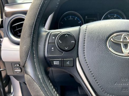 Used 2018 Toyota RAV4 XLE FWD image 22