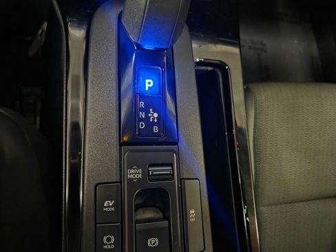 Used 2023 Toyota Prius LE FWD image 24