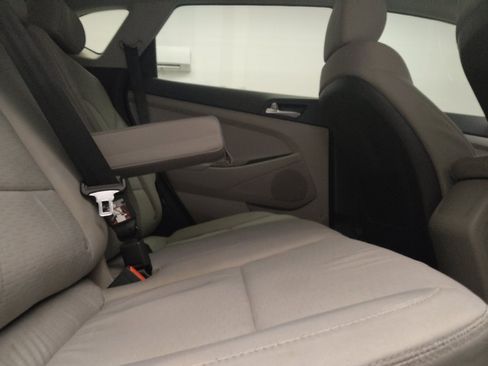Used 2020 Hyundai Tucson Value FWD image 19