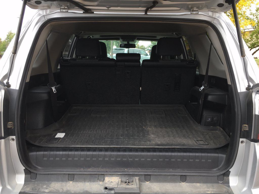 Used 2017 Toyota 4Runner SR5 Premium AWD/4WD image 6