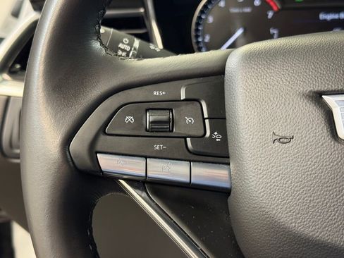 Used 2024 Cadillac XT6 Luxury w/ LPO, Floor Liner Package FWD image 38