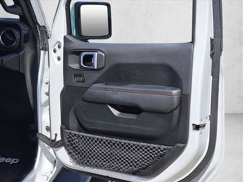 Used 2021 Jeep Wrangler Unlimited Sahara AWD/4WD image 10