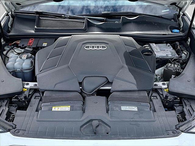 Used 2021 Audi Q8 Premium Plus w/ Premium Plus Package AWD/4WD image 11