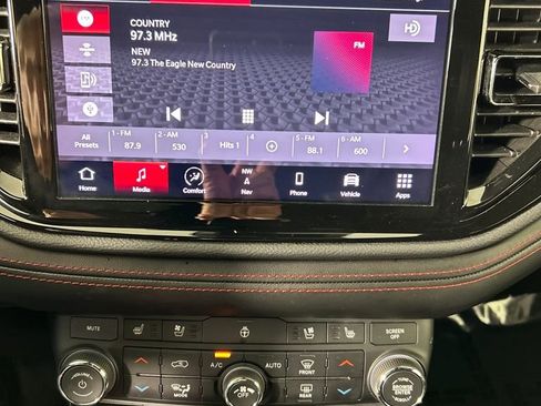 Used 2024 Dodge Durango GT image 14