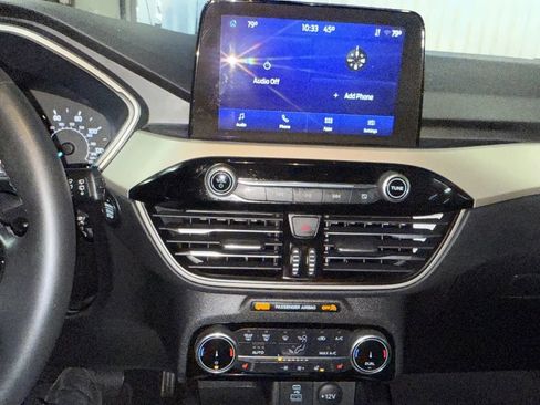 Used 2022 Ford Escape SEL image 18