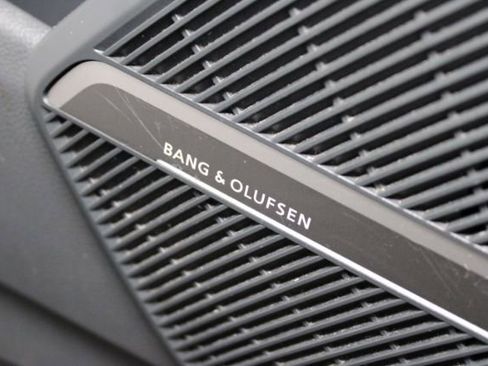 Used 2018 Audi Q5 2.0T Premium Plus w/ Premium Plus Package image 22