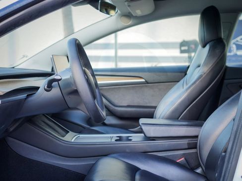Used 2021 Tesla Model 3 Standard Range Plus RWD image 6