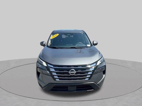 Used 2024 Nissan Rogue SV AWD/4WD image 9