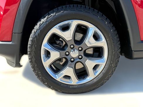 Used 2018 Jeep Compass Limited w/ Navigation Group image 11