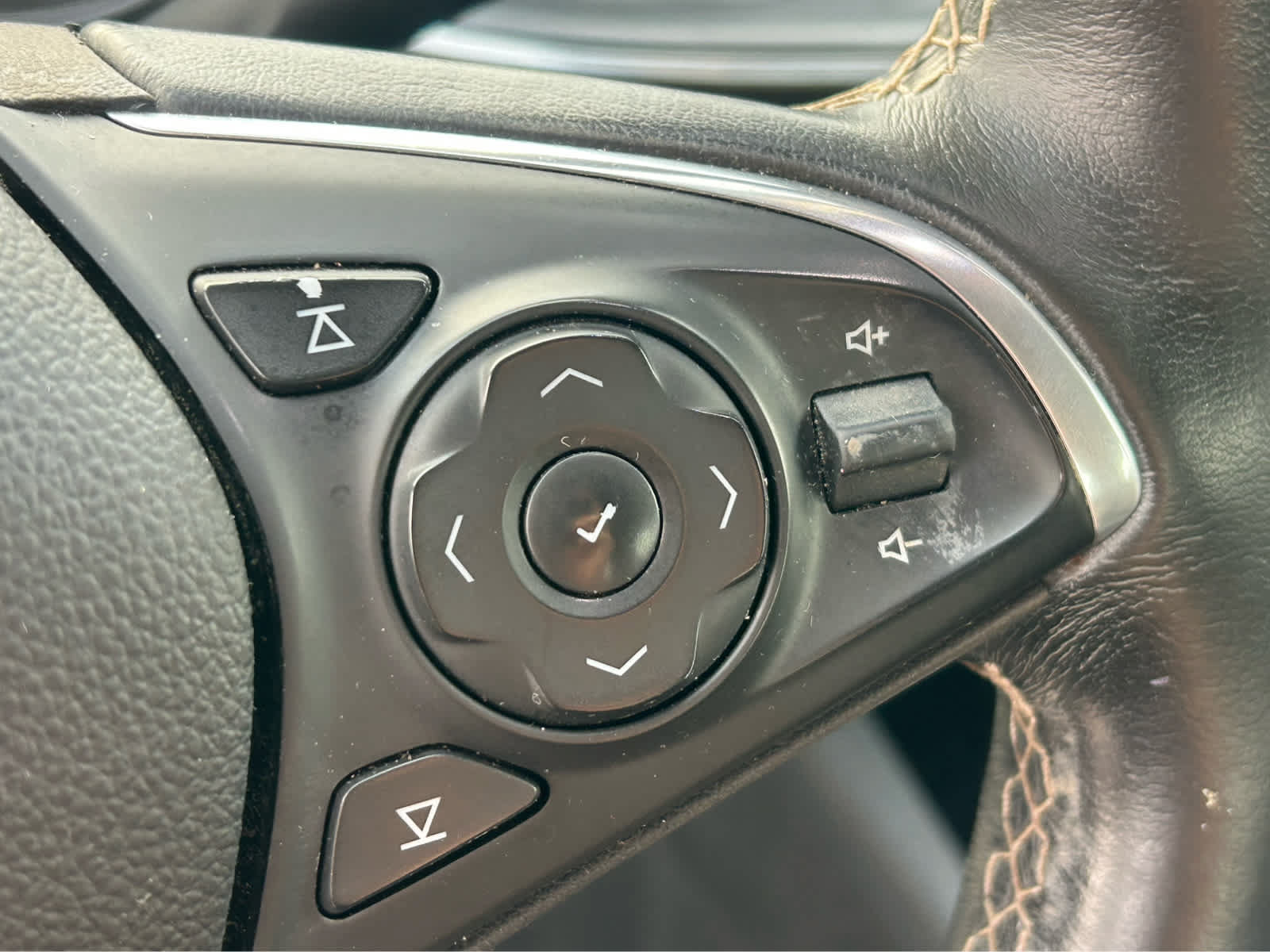 Used 2019 Buick Regal Preferred FWD image 18