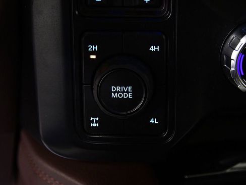 Used 2025 Ford F250 King Ranch w/ Chrome Package AWD/4WD image 27