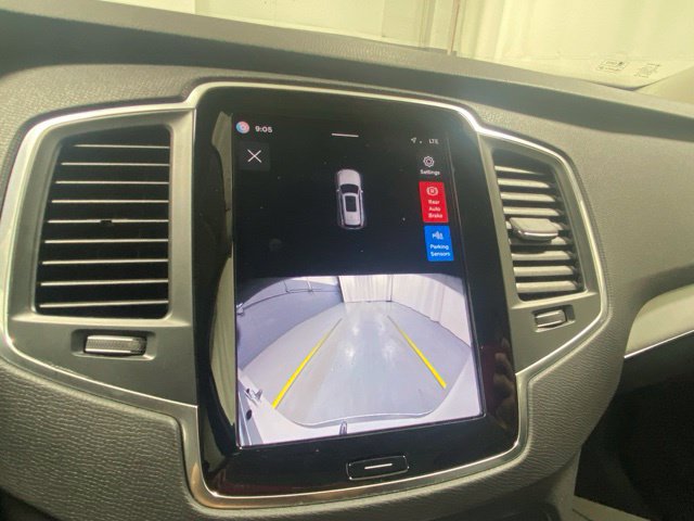 Used 2025 Volvo XC90 B5 Core AWD/4WD image 24