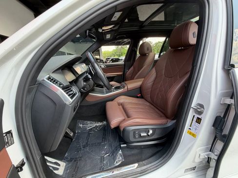 Used 2023 BMW X5 sDrive40i w/ M Sport Package RWD image 29