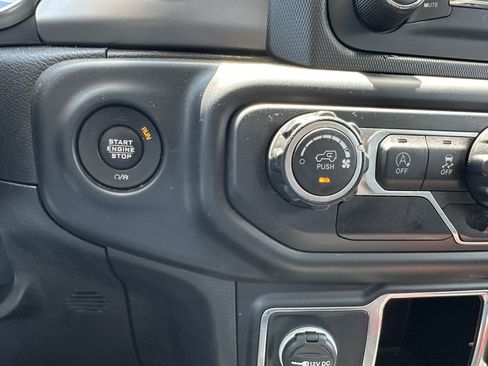 Used 2019 Jeep Wrangler Unlimited Sport AWD/4WD image 34