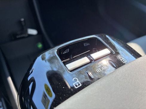 New 2026 Volvo EX30 Cross Country Ultra w/ Protection Package Premier image 30