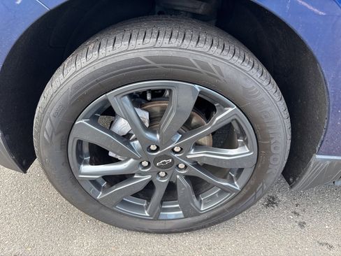 Used 2023 Chevrolet Equinox RS w/ RS Leather Package image 10