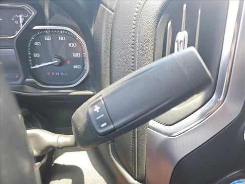 Used 2020 GMC Sierra 1500 SLT RWD image 23