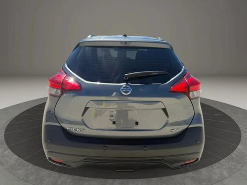 Used 2020 Nissan Kicks SV FWD image 6