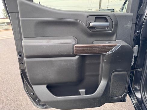 Used 2021 Chevrolet Silverado 1500 LT Trail Boss w/ Convenience Package II image 27