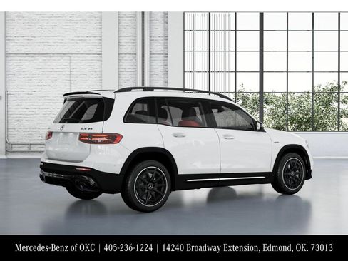 New 2026 Mercedes-Benz GLB 35 AMG 4MATIC image 20