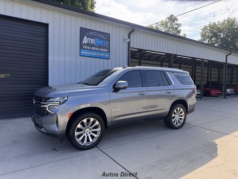 Used 2021 Chevrolet Tahoe LT w/ LT Signature Package AWD/4WD image 2