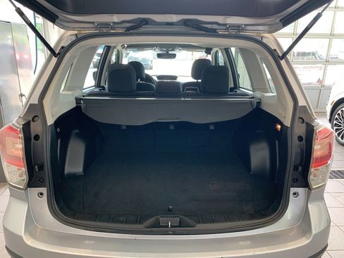Used 2018 Subaru Forester 2.5i w/ Alloy Wheel Package AWD/4WD image 11