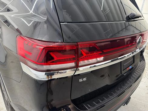 Used 2024 Volkswagen Atlas SE AWD/4WD image 33