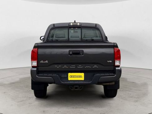 Used 2017 Toyota Tacoma SR w/ Tow Package AWD/4WD image 4