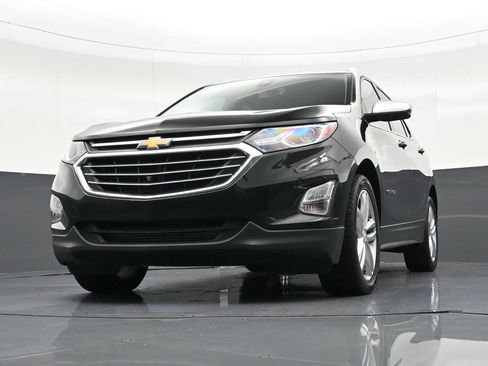 Used 2019 Chevrolet Equinox Premier FWD image 32