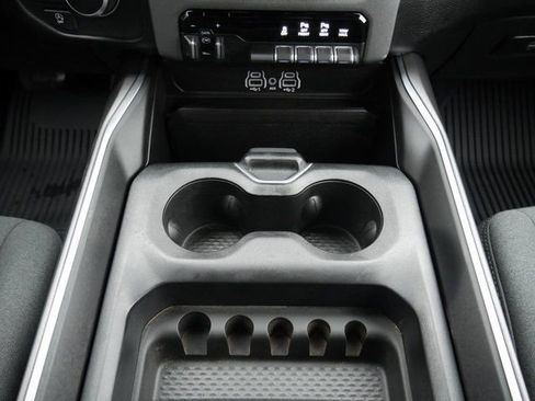 Used 2025 RAM 1500 Big Horn image 24