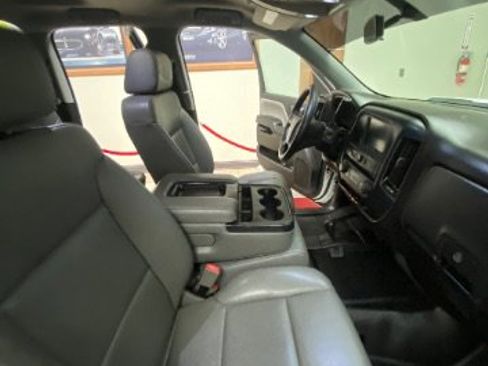 Used 2018 Chevrolet Silverado 1500 W/T image 14