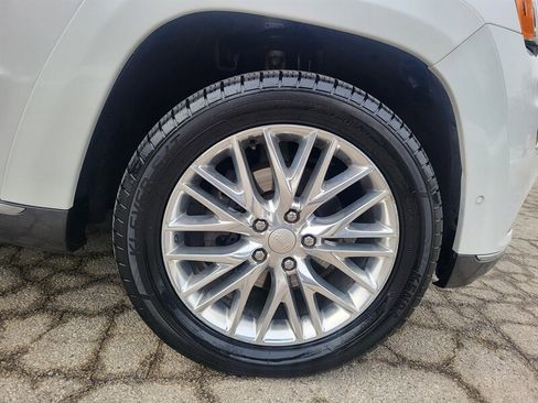 Used 2018 Jeep Grand Cherokee Summit image 31