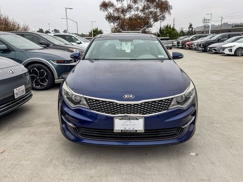 Used 2016 Kia Optima EX w/ Premium Package FWD image 2