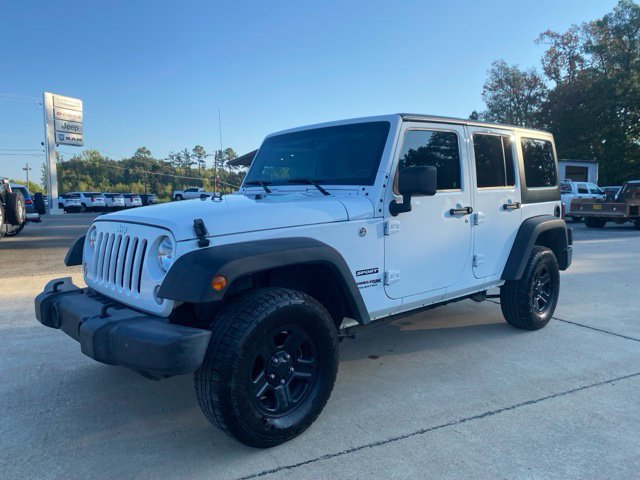 Used 2018 Jeep Wrangler Unlimited Sport w/ Connectivity Group AWD/4WD image 4