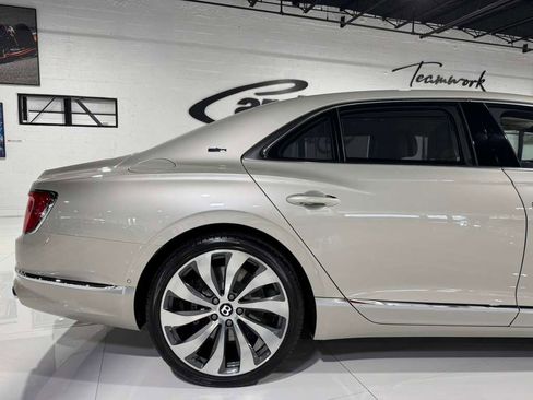 Used 2021 Bentley Flying Spur V8 w/ First Edition Specification image 51